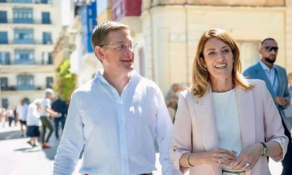 Αποκαλυπτικό άρθρο του Politico για τον λομπίστα σύζυγο της προέδρου της Ευρωβουλής - «Η εξαίρεση του ζεύγους Μέτσολα»